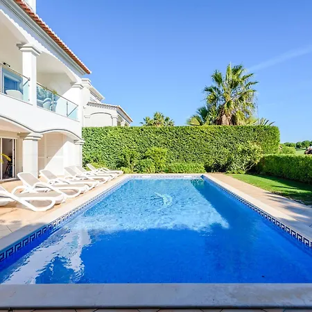 The White House * לאגוּ‏ש